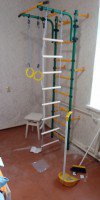 Детский спортивный комплекс Юный Атлет Пристенный Пастель с верёвочной лестницей и кольцами